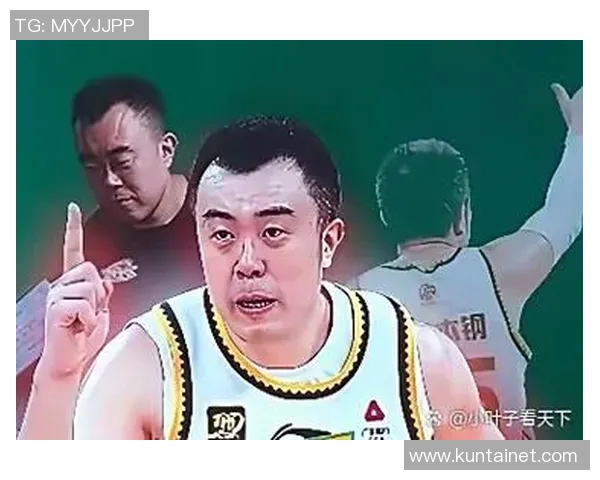 韩德君：从篮球新星到中国男篮的中流砥柱之路与辉煌成就分析