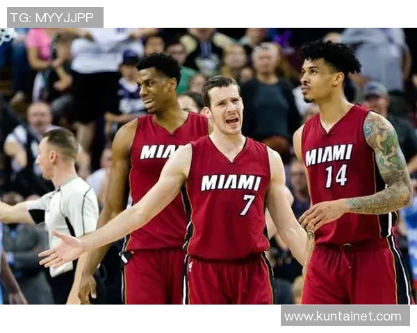 魔术与热火历史交锋回顾及比分分析探讨